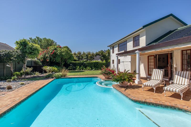 5 Bedroom Property for Sale in Tokai Western Cape